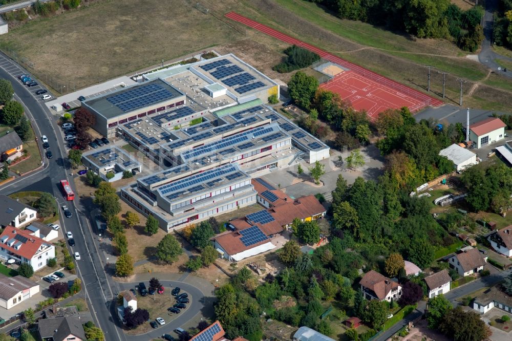 Luftbild Gemünden am Main - Schulgebäude der Grundschule Gemünden am Main Hofweg im Ortsteil Langenprozelten in Gemünden am Main im Bundesland Bayern, Deutschland
