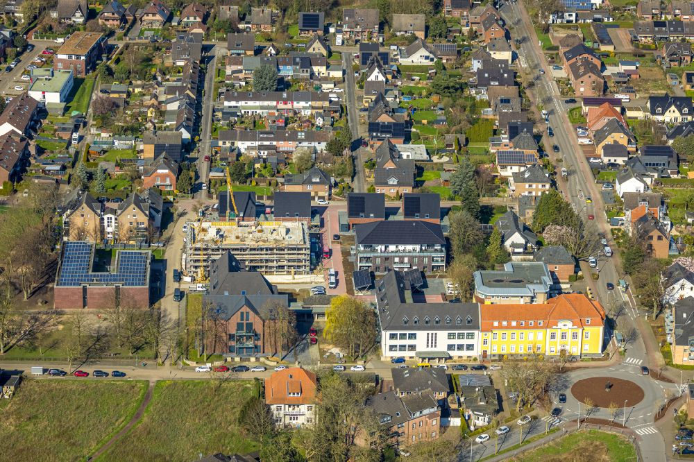 Luftbild Rees - Schulgebäude der Grundschule und Heilpädagogisches Zentrum in Rees im Bundesland Nordrhein-Westfalen