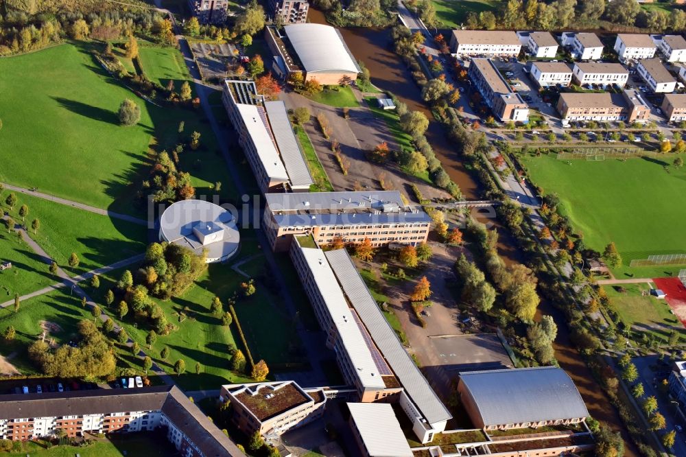 Luftaufnahme Hamburg - Schulgebäude des Gymnasium Allermöhe im Ortsteil Bergedorf in Hamburg, Deutschland