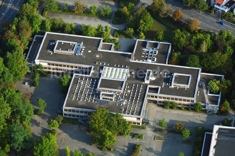 Luftaufnahme Helmstedt - Schulgebäude des Gymnasium Julianum in Helmstedt im Bundesland Niedersachsen, Deutschland