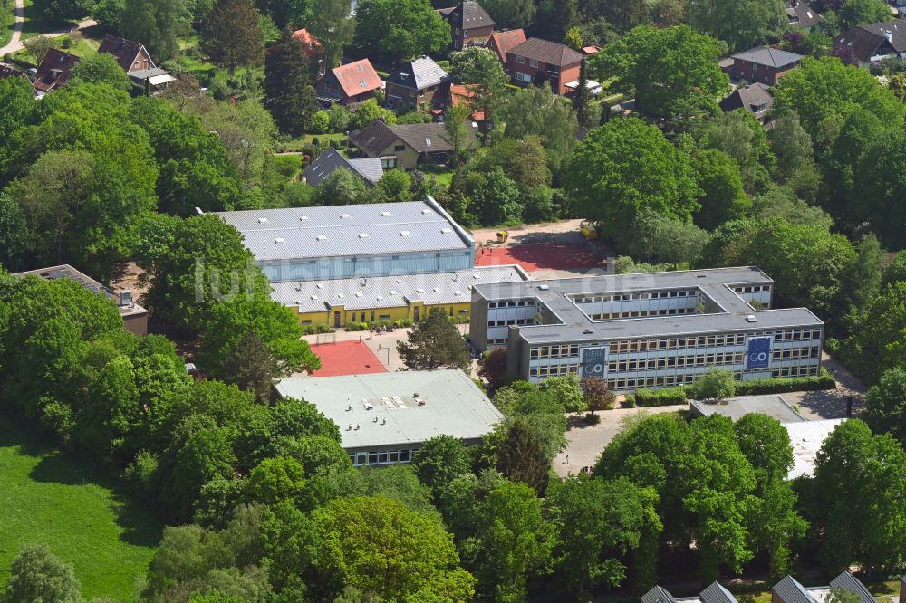 Hamburg von oben - Schulgebäude des Gymnasium im Ortsteil Ohlstedt in Hamburg, Deutschland