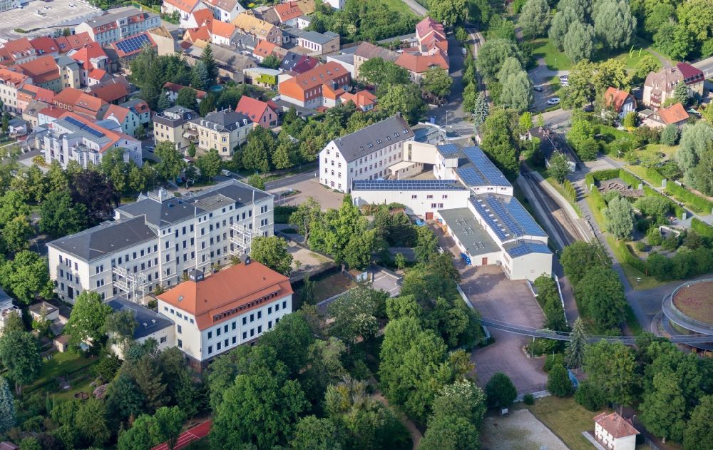 Luftaufnahme Oschatz - Schulgebäude des Gymnasium Thomas Mann in Oschatz im Bundesland Sachsen, Deutschland