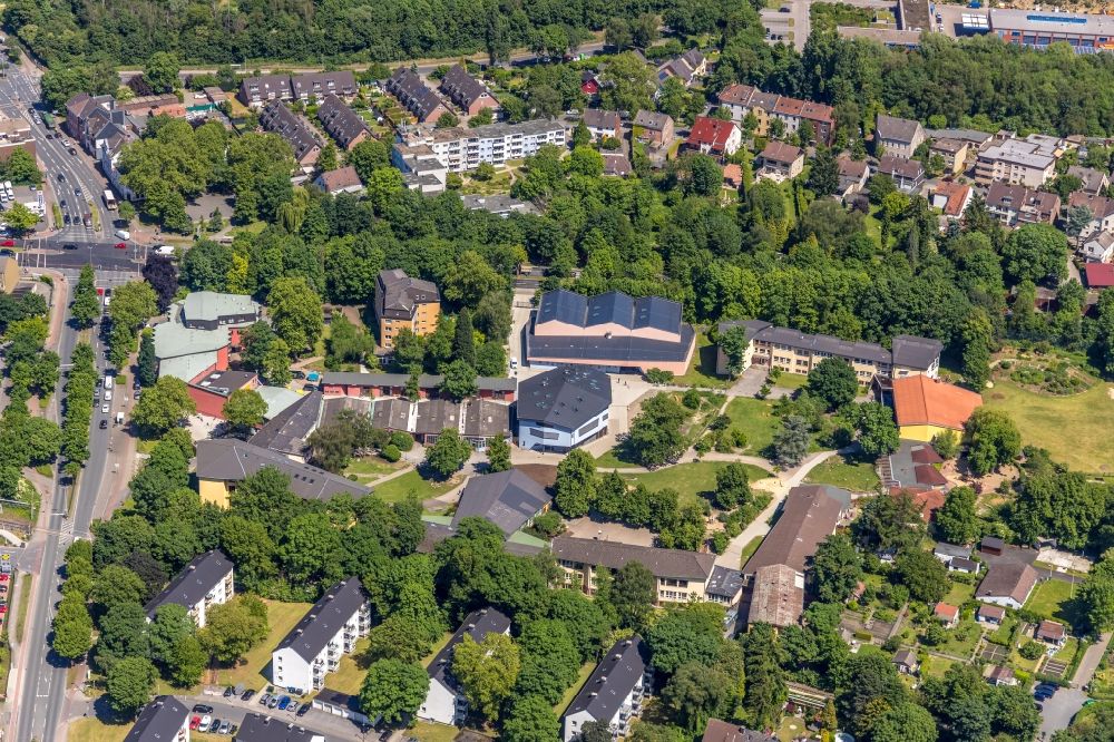Herne aus der Vogelperspektive: Schulgebäude der Hiberniaschule Herne in Herne im Bundesland Nordrhein-Westfalen, Deutschland