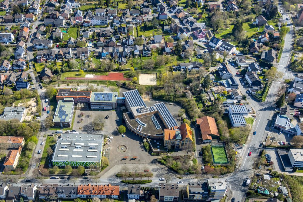 Witten aus der Vogelperspektive: Schulgebäude Holzkamp-Gesamtschule in Witten im Bundesland Nordrhein-Westfalen, Deutschland
