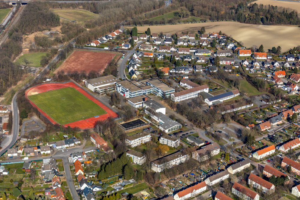 Luftbild Bönen - Schulgebäude der Humboldt-Realschule und des Marie-Curie-Gymnasium in Bönen im Bundesland Nordrhein-Westfalen, Deutschland