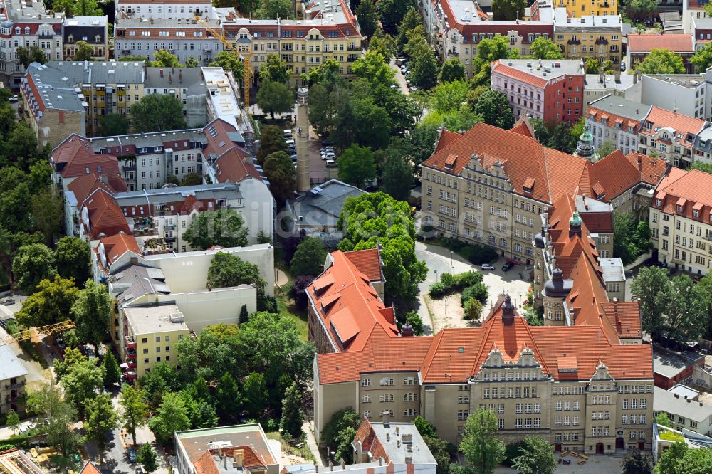 Luftaufnahme Berlin - Schulgebäude Jugendkunstschule Pankow in Berlin, Deutschland