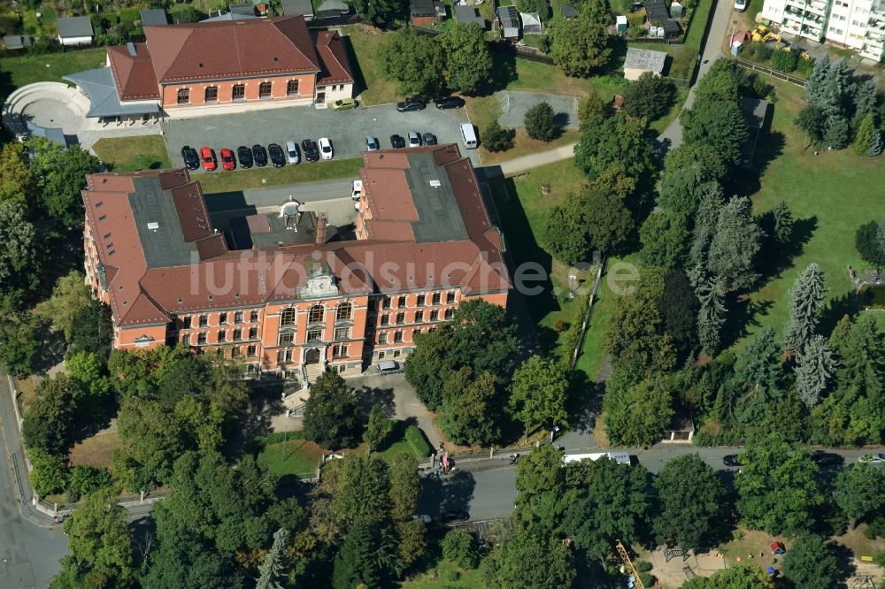 Luftbild Oelsnitz/Vogtl. - Schulgebäude des Julius-Mosen-Gymnasium Oelsnitz in Oelsnitz/Vogtl. im Bundesland Sachsen