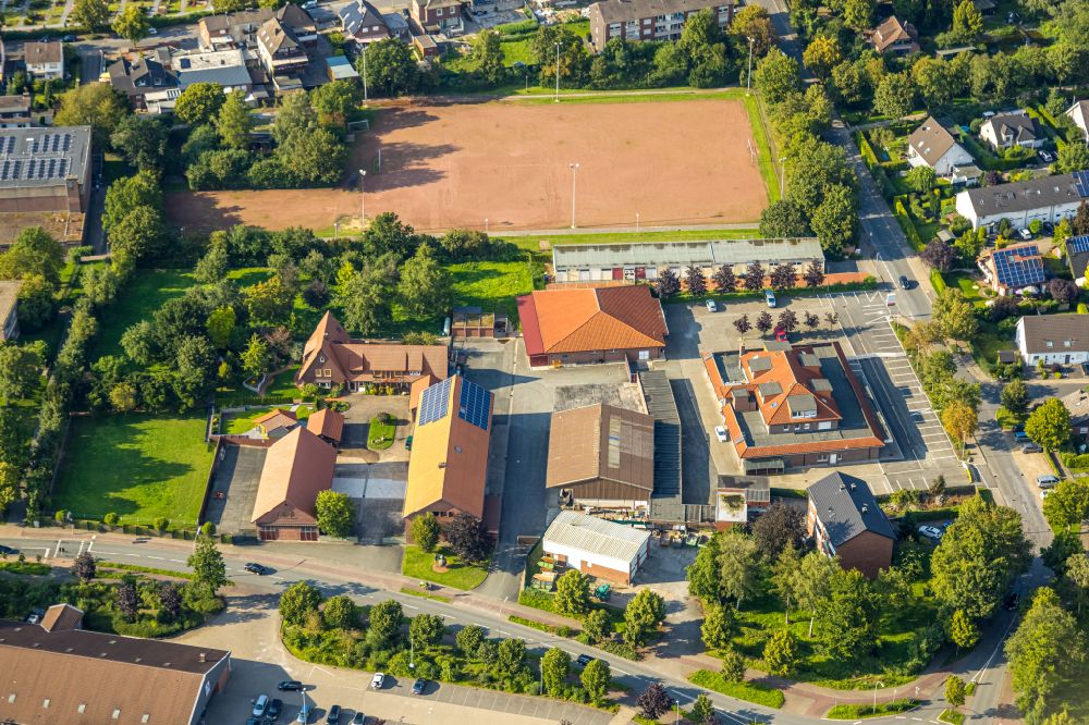 Luftaufnahme Neubeckum - Schulgebäude der Kopernikus-Gymnasium Neubeckum in Neubeckum im Bundesland Nordrhein-Westfalen, Deutschland