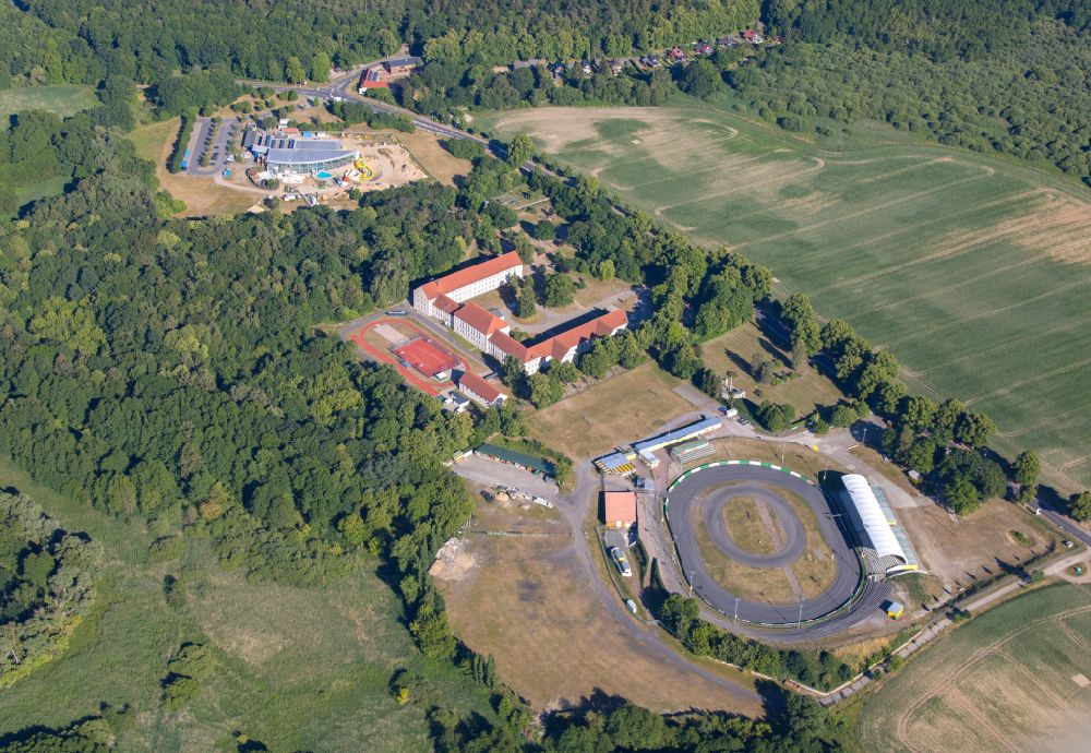 Luftaufnahme Güstrow - Schulgebäude des Landesförderzentrum Hören in Güstrow im Bundesland Mecklenburg-Vorpommern, Deutschland