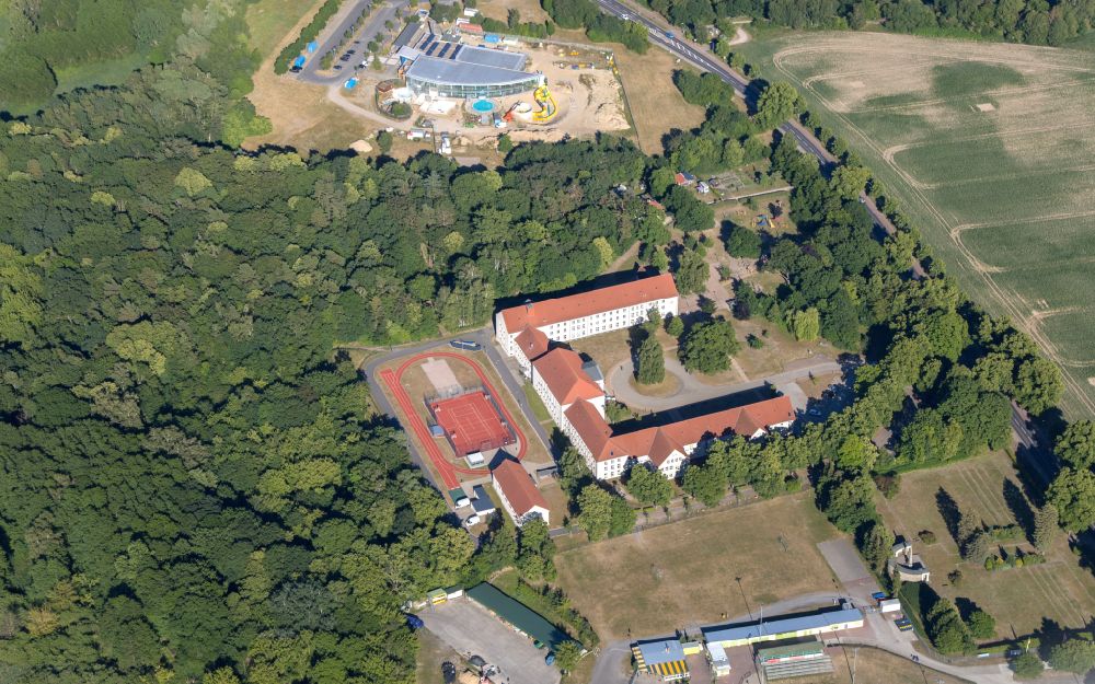 Güstrow aus der Vogelperspektive: Schulgebäude des Landesförderzentrum Hören in Güstrow im Bundesland Mecklenburg-Vorpommern, Deutschland