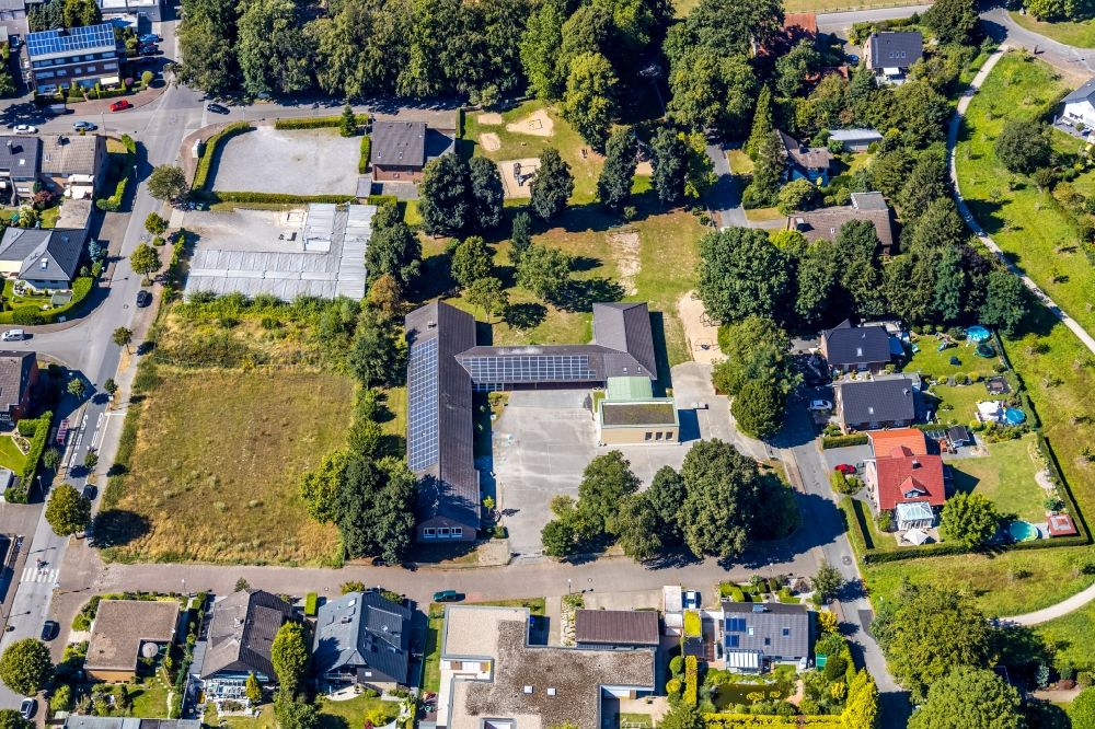 Luftbild Bottrop - Schulgebäude der Marienschule am Hövekesweg im Ortsteil Feldhausen in Bottrop im Bundesland Nordrhein-Westfalen, Deutschland