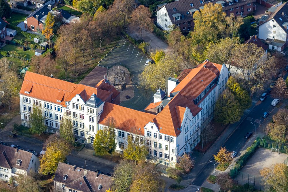 Herne aus der Vogelperspektive: Schulgebäude Musikschule Herne in Herne im Bundesland Nordrhein-Westfalen, Deutschland