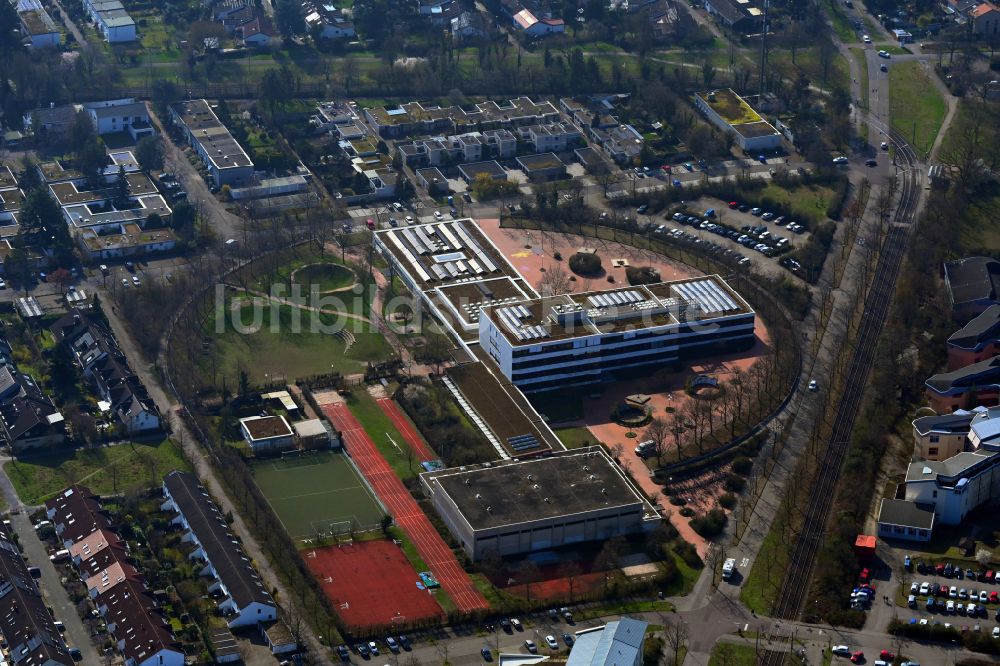 Karlsruhe von oben - Schulgebäude Otto-Hahn-Gymnasium in Karlsruhe im Bundesland Baden-Württemberg, Deutschland