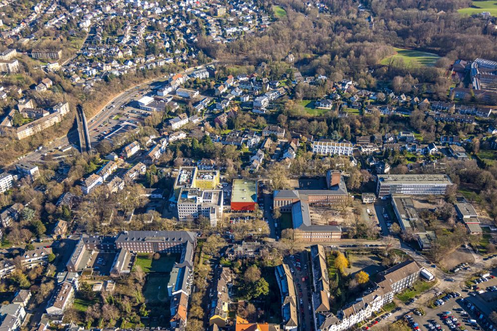 Luftaufnahme Mülheim an der Ruhr - Schulgebäude Otto-Pankok-Schule in Mülheim an der Ruhr im Bundesland Nordrhein-Westfalen, Deutschland
