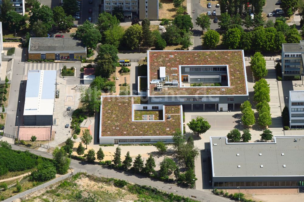 Luftaufnahme Leipzig - Schulgebäude der Pablo-Neruda-Schule in Leipzig im Bundesland Sachsen, Deutschland