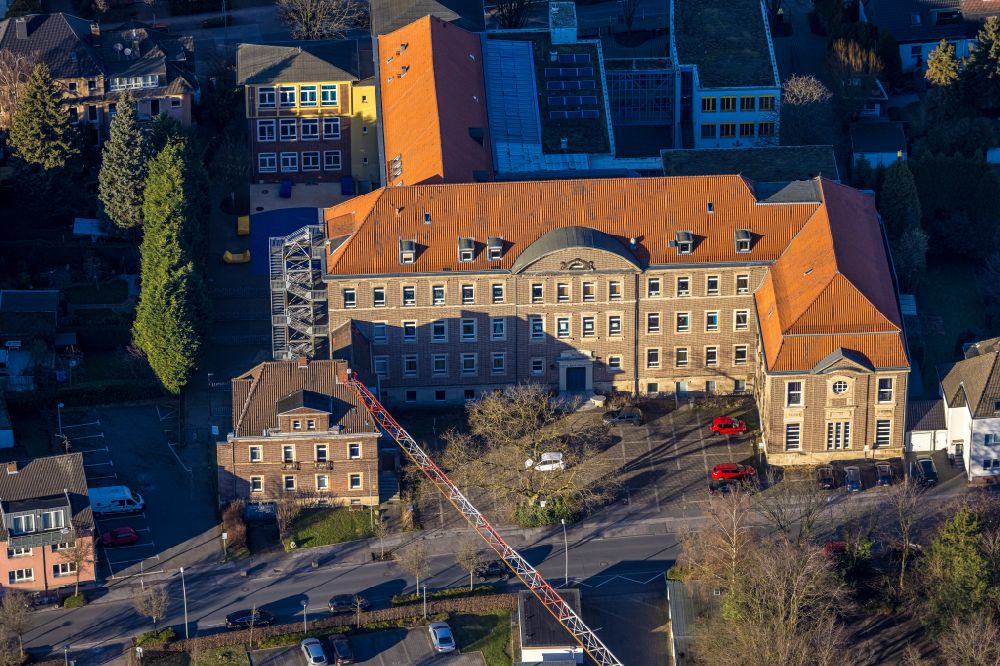 Luftbild Gladbeck - Schulgebäude des Ratsgymnasium Gladbeck an der Mittelstraße in Gladbeck im Bundesland Nordrhein-Westfalen - NRW, Deutschland