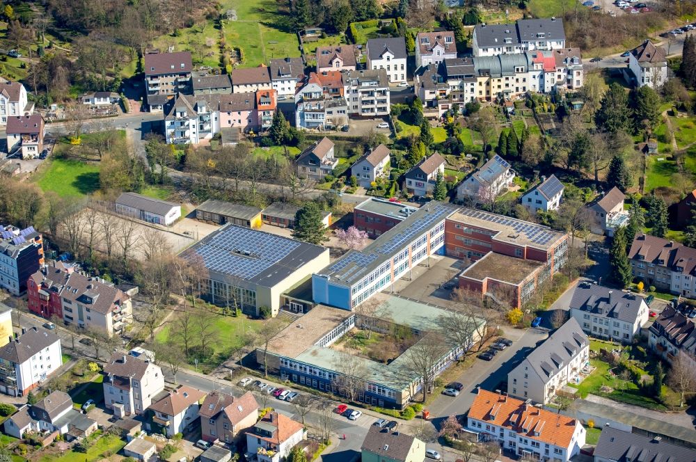Luftaufnahme Hattingen - Schulgebäude der Realschule Grünstraße in Hattingen im Bundesland Nordrhein-Westfalen