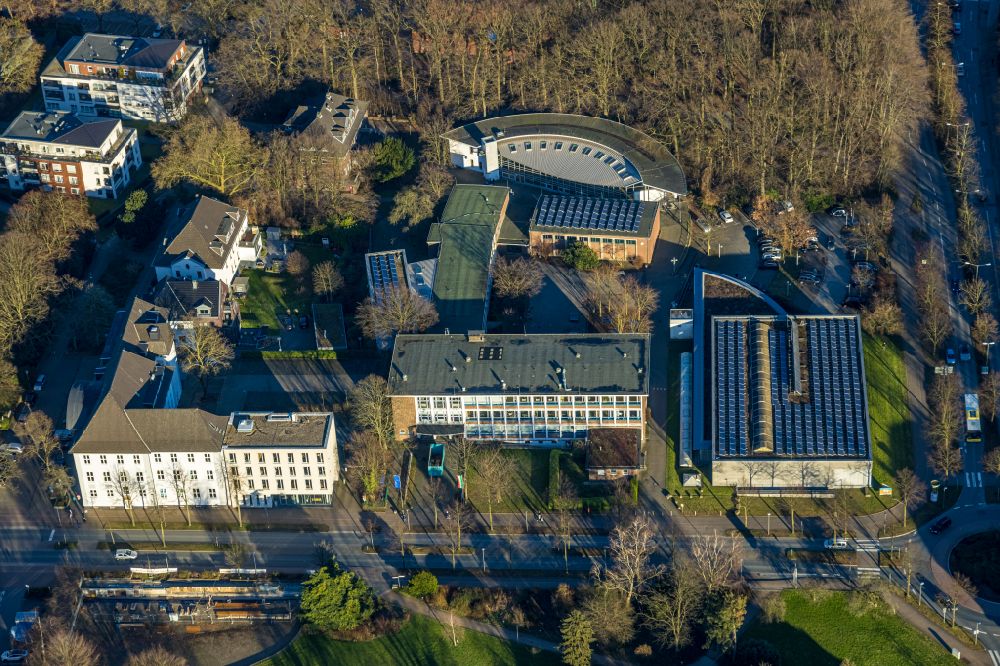 Luftbild Gladbeck - Schulgebäude des Riesener-Gymnasium an der Schützenstraße in Gladbeck im Bundesland Nordrhein-Westfalen, Deutschland