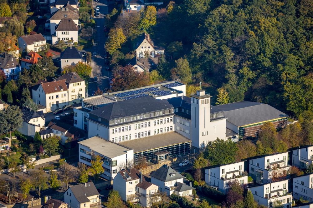 Luftbild Arnsberg - Schulgebäude der Sankt-Ursula-Gymnasium an der Engelbertstraße in Arnsberg im Bundesland Nordrhein-Westfalen, Deutschland