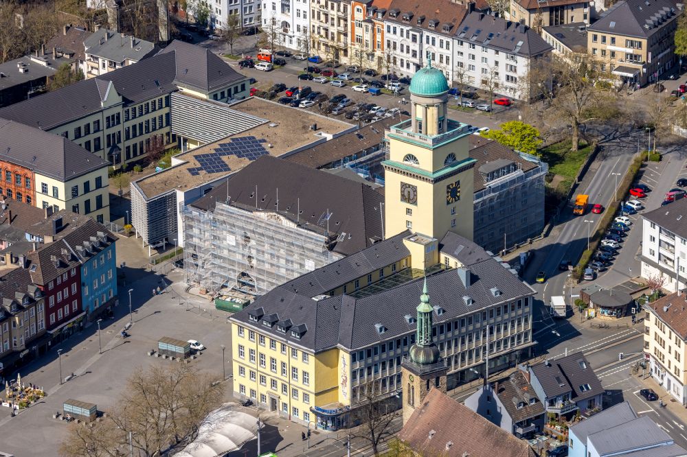 Luftbild Witten - Schulgebäude der Schiller-Gymnasium Witten an der Breddestraße im Ortsteil Bommern in Witten im Bundesland Nordrhein-Westfalen, Deutschland