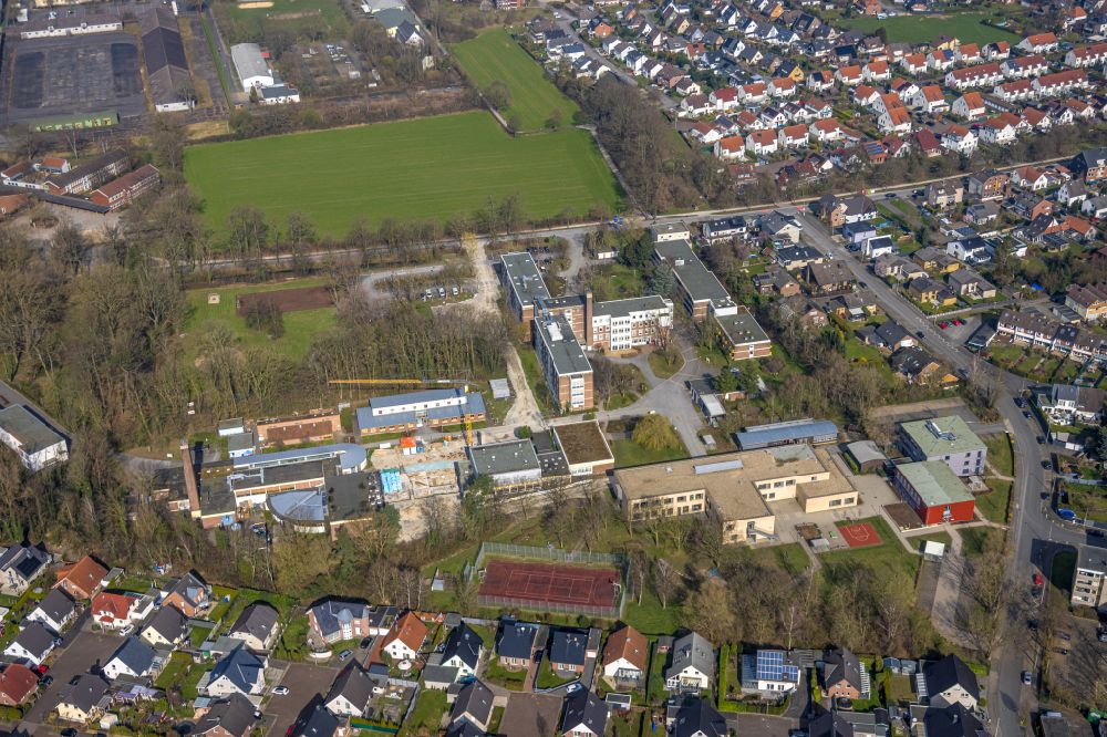 Luftbild Hamm - Schulgebäude der Schule im Heithof in der Heithofer Allee in Hamm im Bundesland Nordrhein-Westfalen, Deutschland