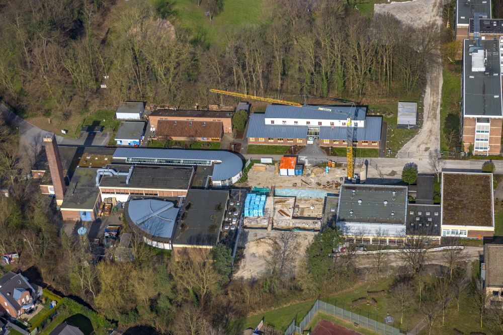 Luftaufnahme Hamm - Schulgebäude der Schule im Heithof in der Heithofer Allee in Hamm im Bundesland Nordrhein-Westfalen, Deutschland