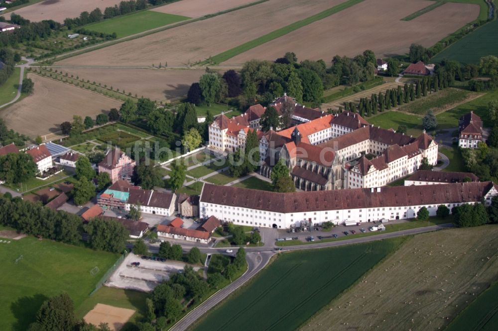 Salem von oben - Schulgebäude der Schule Schloss Salem am Schlossbezirk im Ortsteil Stefansfeld in Salem im Bundesland Baden-Württemberg