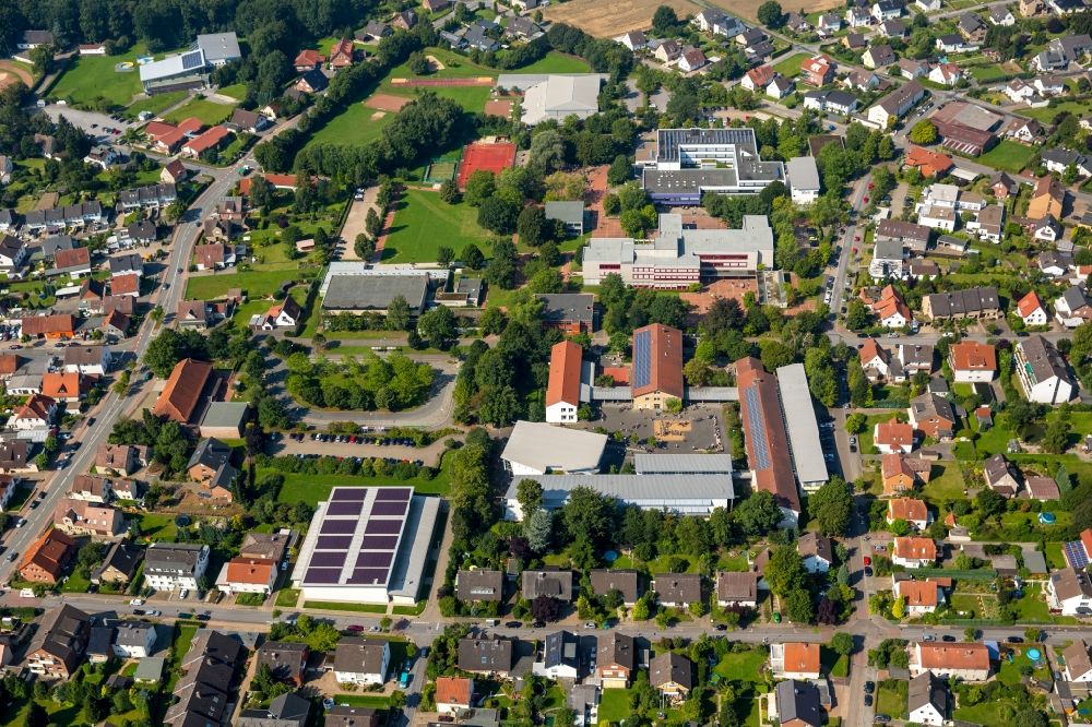 Bünde aus der Vogelperspektive: Schulgebäude des Schulzentrum Nord in Bünde im Bundesland Nordrhein-Westfalen