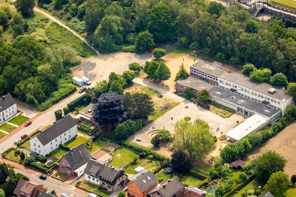 Luftaufnahme Haltern am See - Schulgebäude der Silverbergschule in Haltern am See im Bundesland Nordrhein-Westfalen, Deutschland