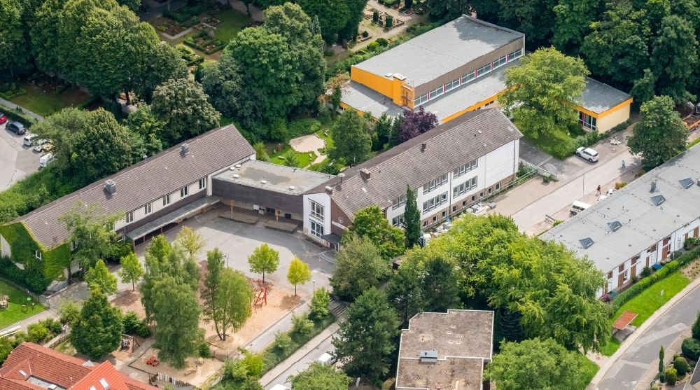 Luftbild Gevelsberg - Schulgebäude der Stadt Silschede am Brandteich in Gevelsberg im Bundesland Nordrhein-Westfalen - NRW, Deutschland