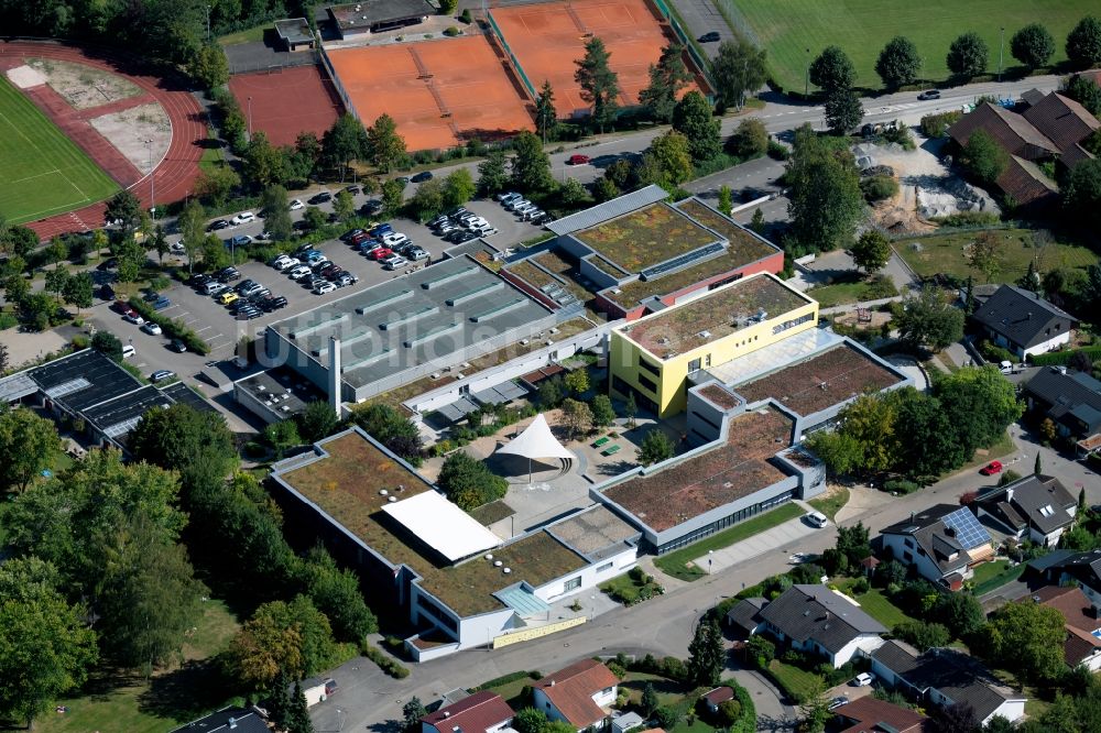 Untergruppenbach von oben - Schulgebäude der Stettenfelsschule GMS/WRS in der Humboldtstraße in Untergruppenbach im Bundesland Baden-Württemberg, Deutschland