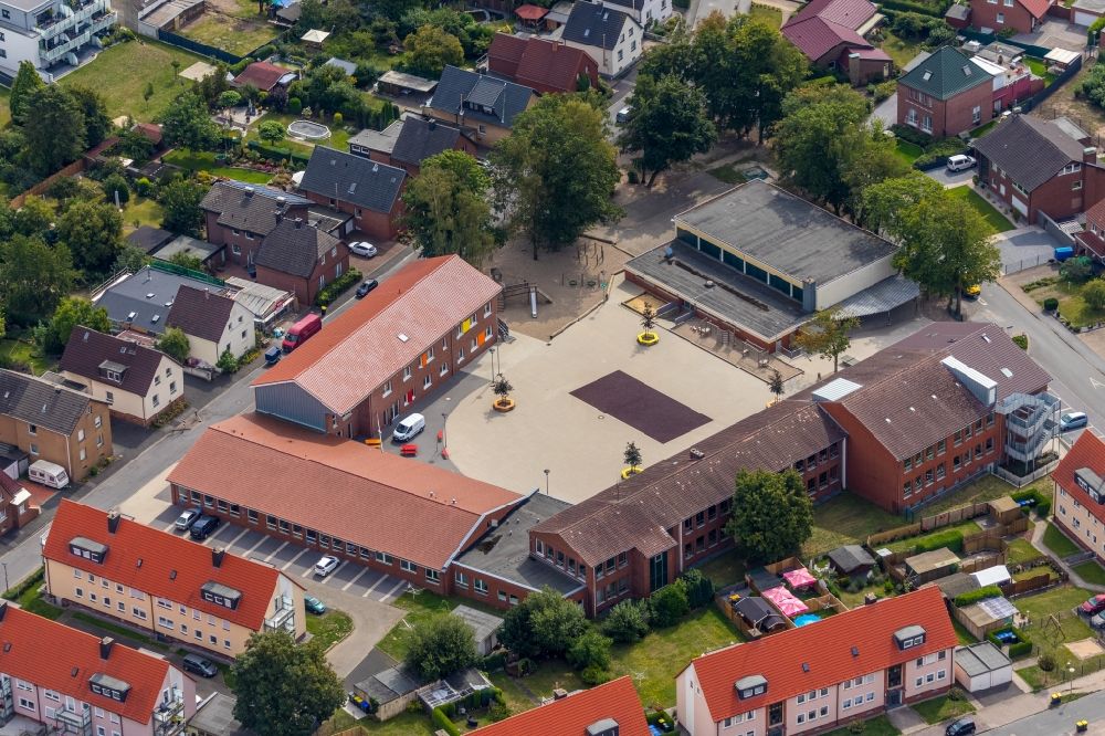 Luftbild Werne - Schulgebäude der Uhlandschule in Werne im Bundesland Nordrhein-Westfalen, Deutschland