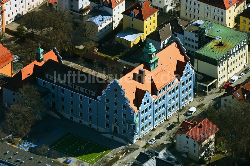Luftaufnahme Kempten (Allgäu) - Schulgebäude der Wittelsbacherschule in Kempten (Allgäu) im Bundesland Bayern, Deutschland