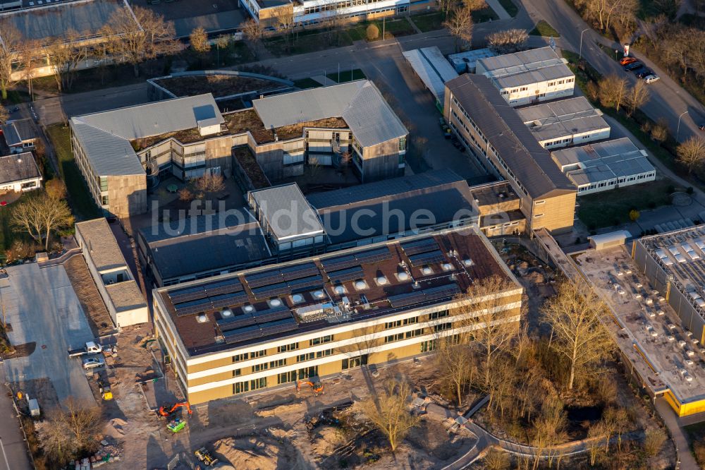 Kandel von oben - Schulgelände und Gebäudekomplex der IGS und Realschule in Kandel im Bundesland Rheinland-Pfalz