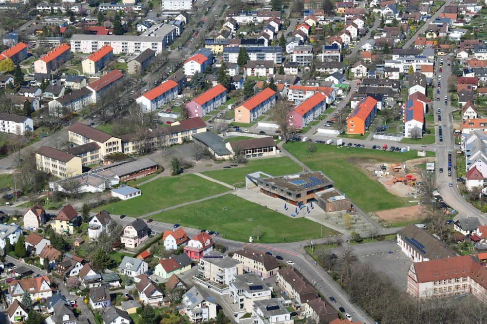 Rheinfelden aus der Vogelperspektive: Schulgelände und Gebäudekomplex Schulcampus und Mensa in Rheinfelden im Kanton Aargau, Schweiz