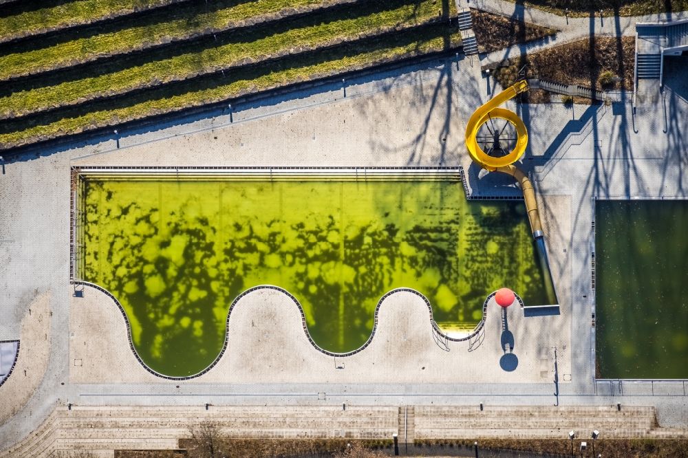 Luftbild Witten - Schwimmbecken des Freibades des Freibad Annen in Witten im Bundesland Nordrhein-Westfalen - NRW, Deutschland