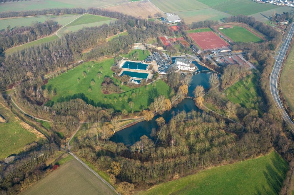 Hamm aus der Vogelperspektive: Schwimmbecken des Freibades Freibad Selbachpark in Hamm im Bundesland Nordrhein-Westfalen, Deutschland