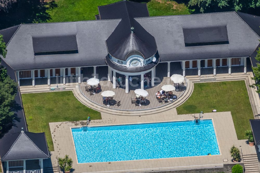 Lindau (Bodensee) aus der Vogelperspektive: Schwimmbecken des Freibades Parkstrandbad Bad Schachen in Lindau (Bodensee) im Bundesland Bayern, Deutschland