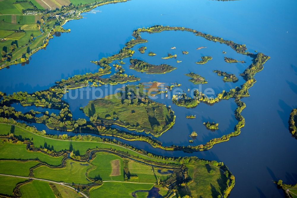 Muhr am See aus der Vogelperspektive: See- Insel Altmühlsee in Muhr am See im Bundesland Bayern, Deutschland