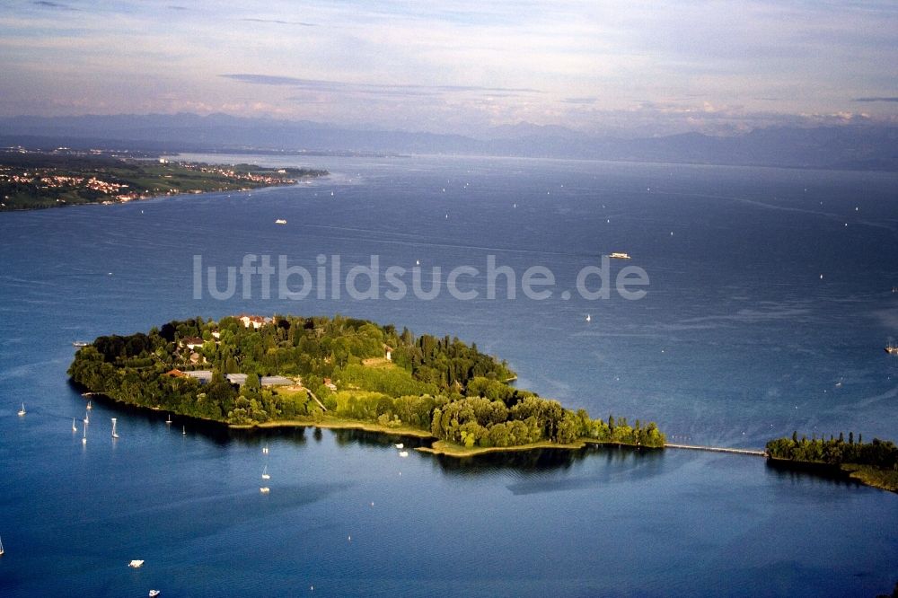 Konstanz von oben - See-Insel Mainau im Bodensee in Konstanz im Bundesland Baden-Württemberg