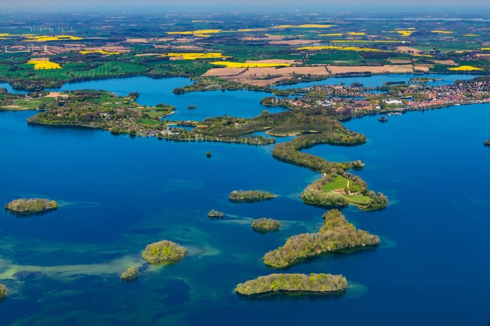 Plön aus der Vogelperspektive: See- Insel Prinzeninsel auf dem Großen Plöner See in Plön im Bundesland Schleswig-Holstein