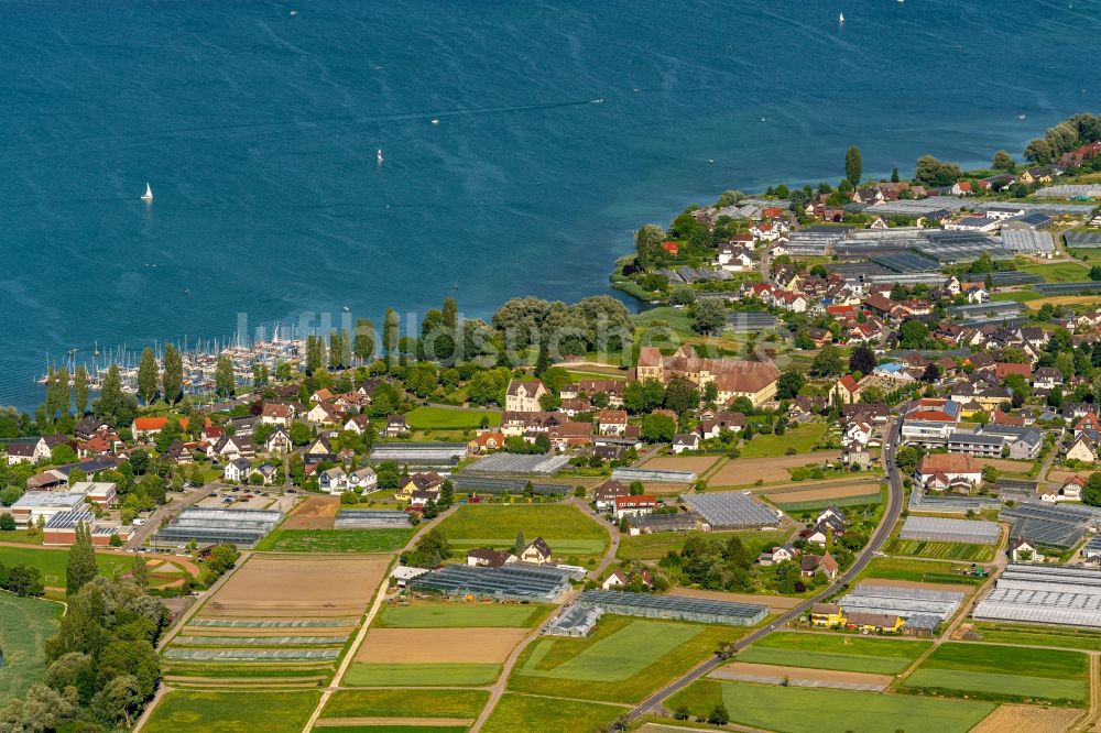 Luftaufnahme Reichenau - See- Insel Reichenau im Bodensee im Bundesland Baden-Württemberg, Deutschland