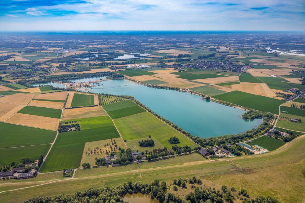 Wesel von oben - See- Uferbereichen in Wesel im Bundesland Nordrhein-Westfalen, Deutschland