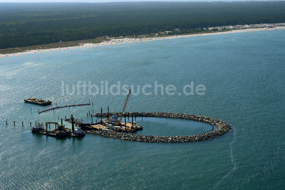Luftbild Prerow - Seebrücke und Inselhafen auf der Ostsee in Prerow im Bundesland Mecklenburg-Vorpommern, Deutschland