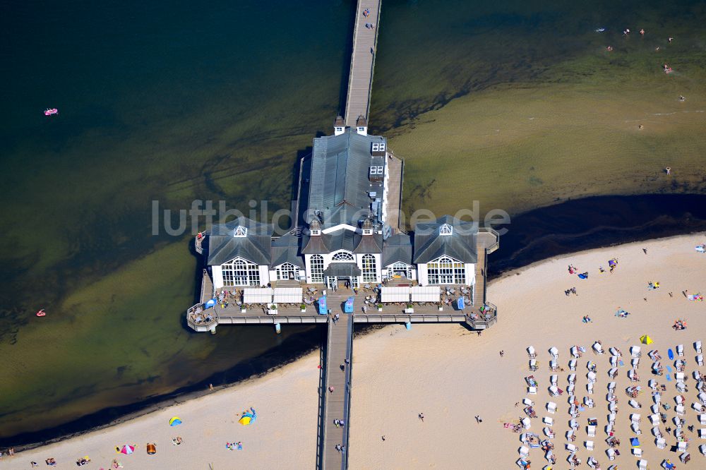Sellin von oben - Seebrücke an der Ostsee- Küste in Sellin im Bundesland Mecklenburg-Vorpommern, Deutschland