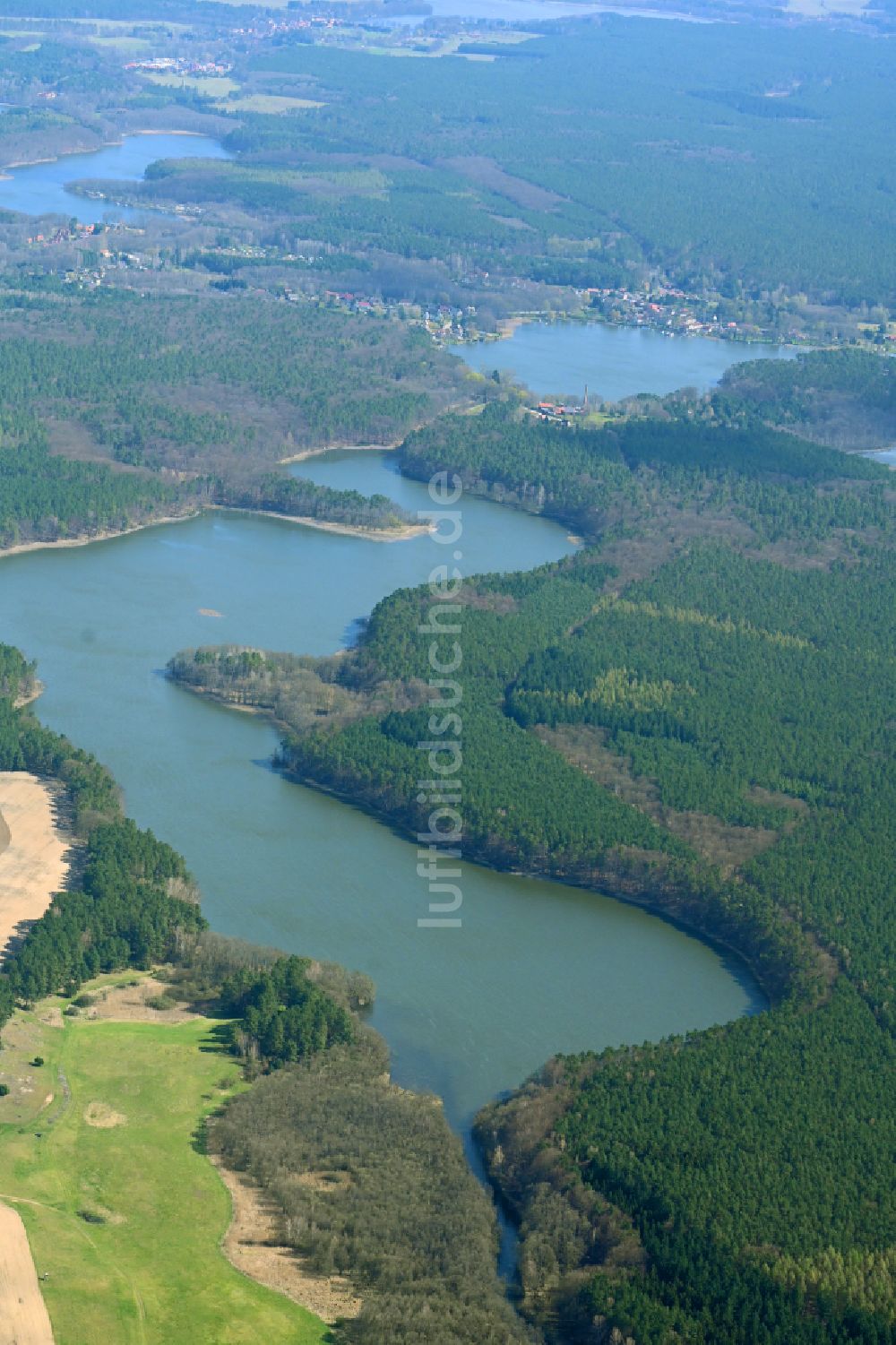 Luftaufnahme Flecken Zechlin - Seen- Kette und Uferbereiche des Sees Zotzensee in Flecken Zechlin im Bundesland Brandenburg, Deutschland