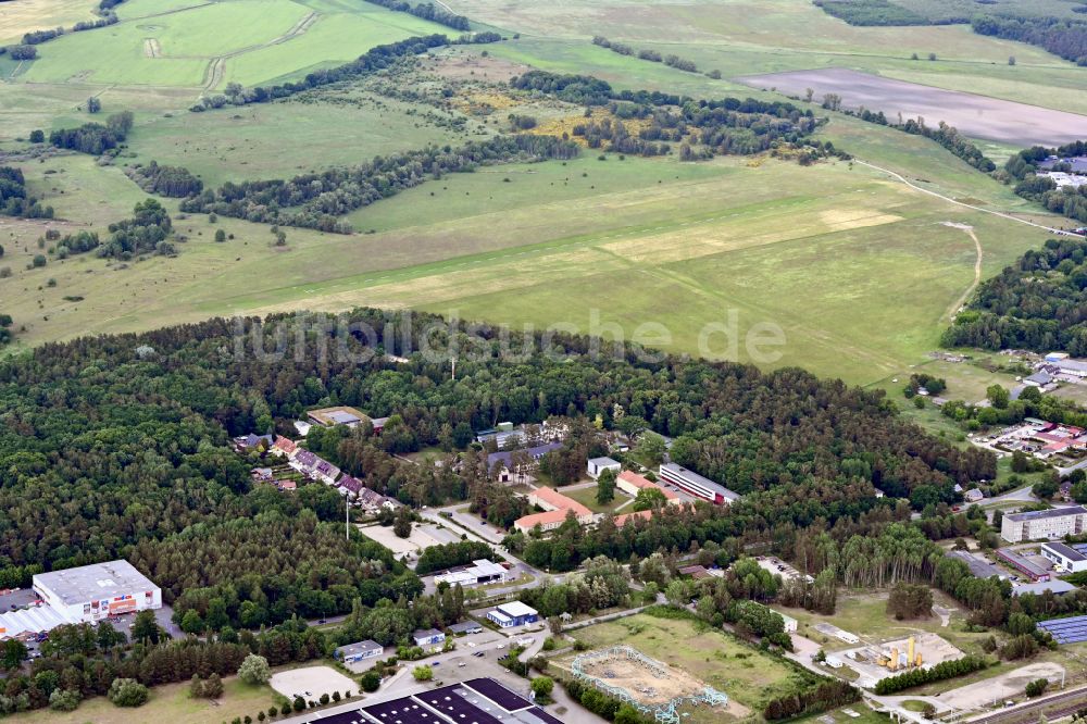 Güstrow aus der Vogelperspektive: Segelflug- Gelände auf dem Flugplatz in Güstrow im Bundesland Mecklenburg-Vorpommern, Deutschland