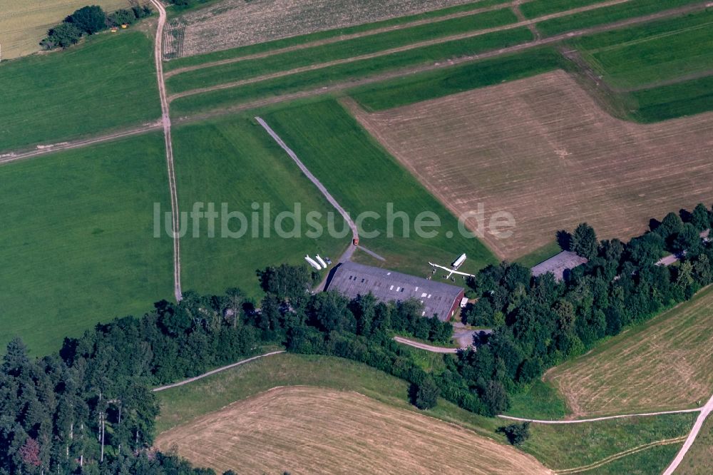 Luftbild Kirchzarten - Segelflug- Gelände auf dem Flugplatz Kirchzarten in Kirchzarten im Bundesland Baden-Württemberg, Deutschland