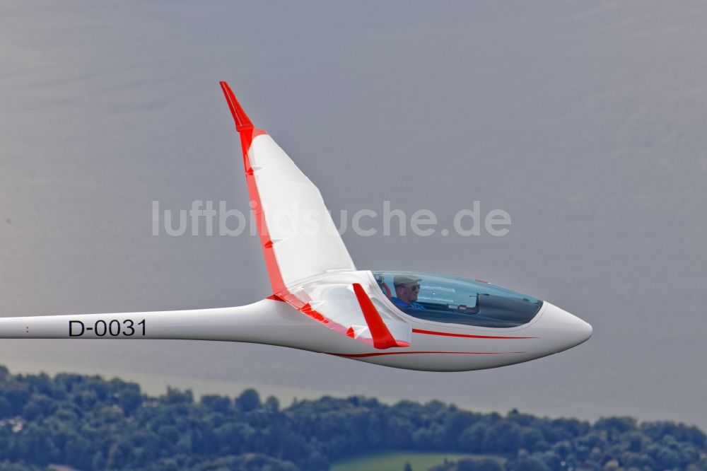 Königsdorf von oben - Segelflugzeug Mü 31 bei Erstflug und Flugerprobung nahe Königsdorf im Bundesland Bayern