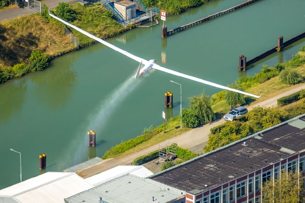 Luftaufnahme Hamm - Segelflugzeug im Fluge über dem Luftraum in Hamm im Bundesland Nordrhein-Westfalen, Deutschland